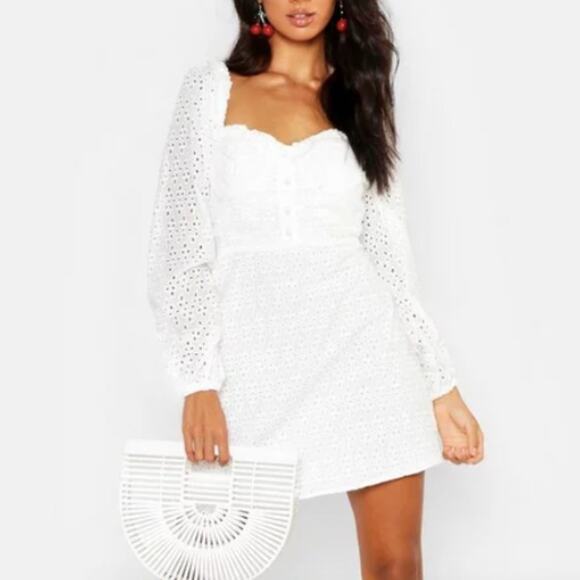 Boohoo Broderie Anglais Sweetheart Mini Dress - Picture 1 of 6
